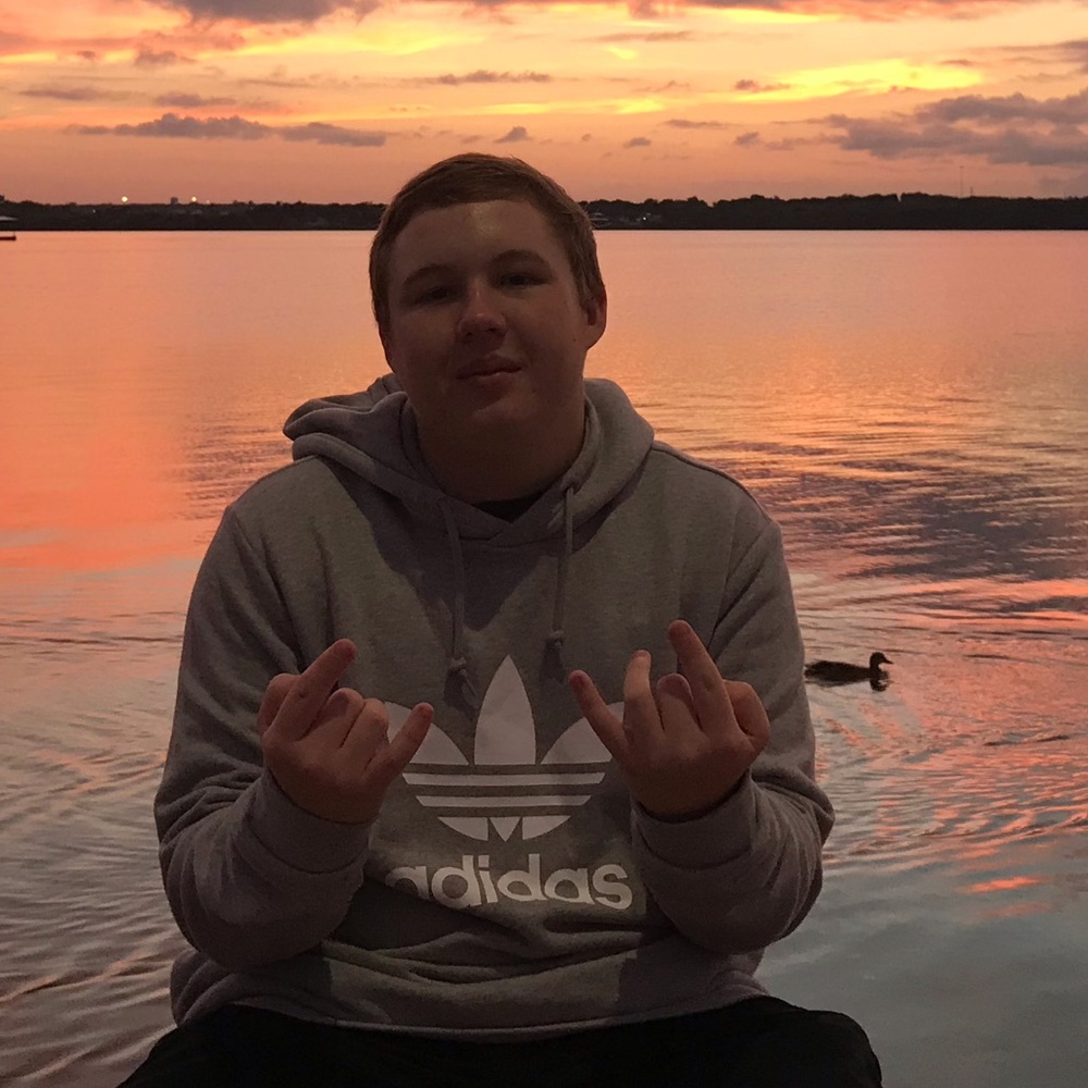 Meet your Posher, Cole